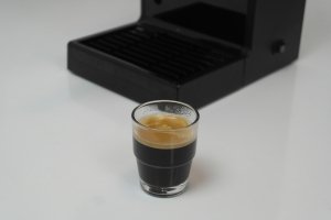 Espresso aus der De'Longhi ECP 31.21 Espressomaschine