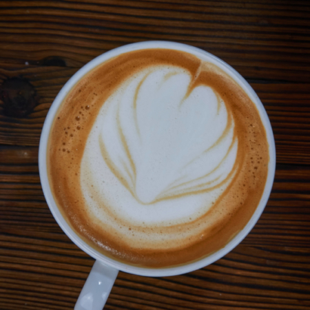 Cappuccino Latte Art mit der EC 685