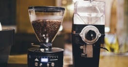 coffee, coffee beans, coffee grinder, coffee machine, brown coffee, coffee grinder, coffee grinder, coffee grinder, coffee machine, coffee machine, coffee machine, coffee machine, coffee machine